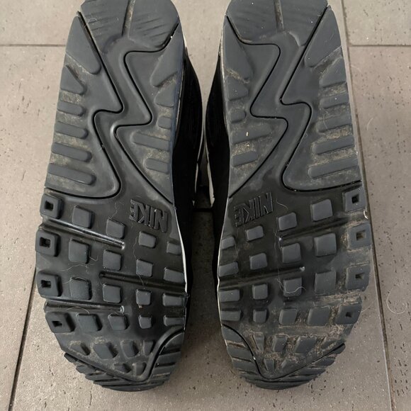 Nike Air Max 90 Runners - Size 11 - Picture 6 of 6